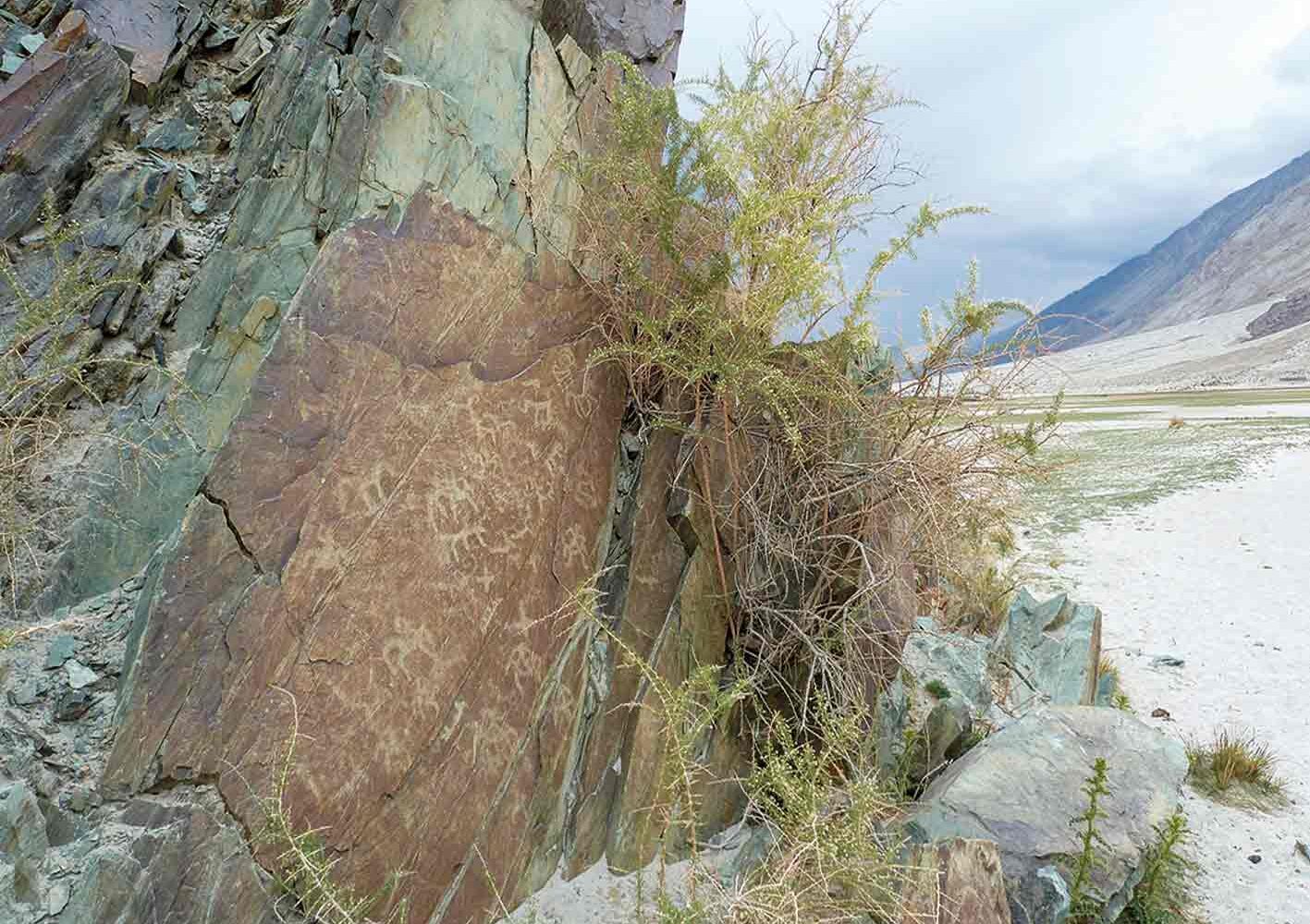 Prähistorische Felszeichnungen im Nubra-Tal