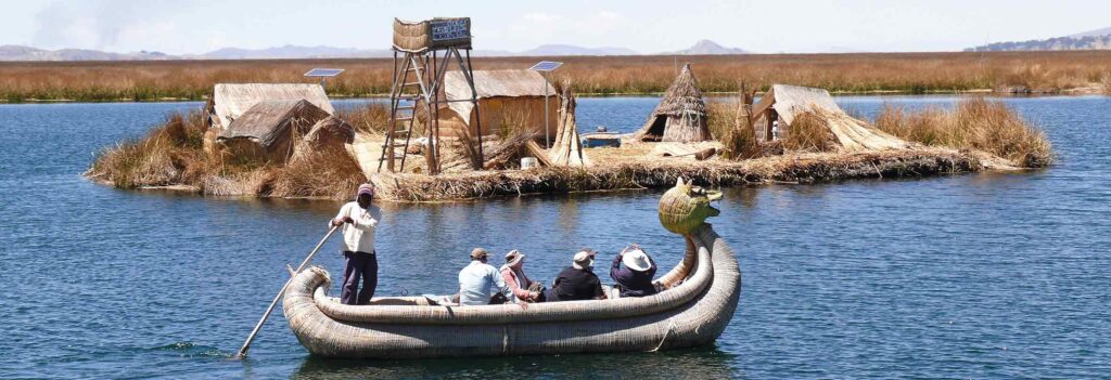 Peru Schilfboot Uros Inseln